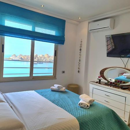 סרנדה Luxury Seafront Apartments מראה חיצוני תמונה