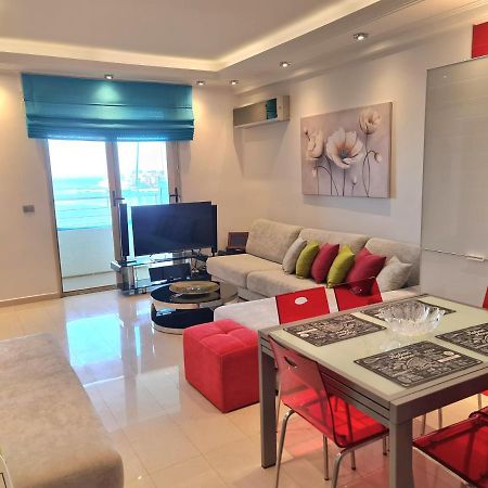 סרנדה Luxury Seafront Apartments מראה חיצוני תמונה