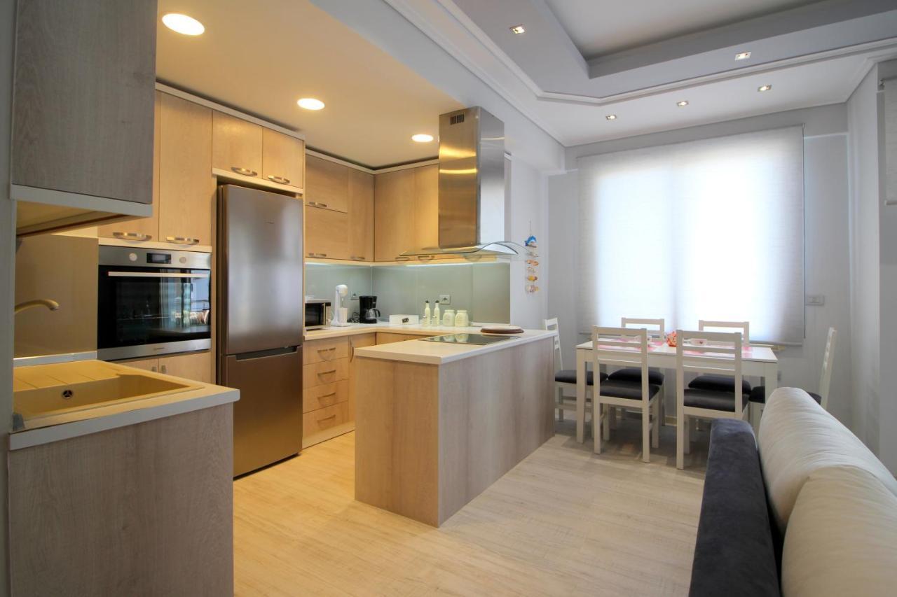 סרנדה Luxury Seafront Apartments מראה חיצוני תמונה
