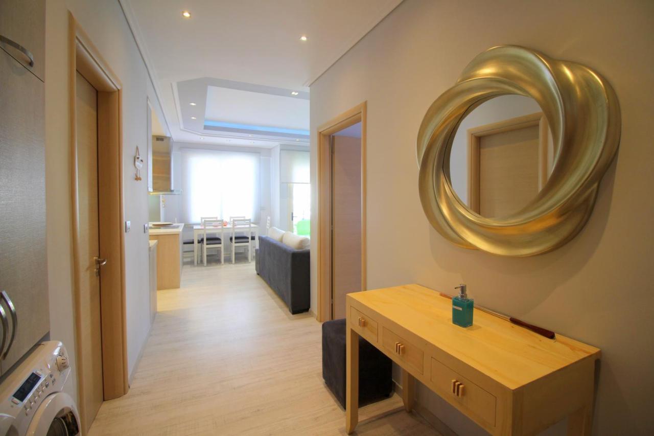 סרנדה Luxury Seafront Apartments מראה חיצוני תמונה