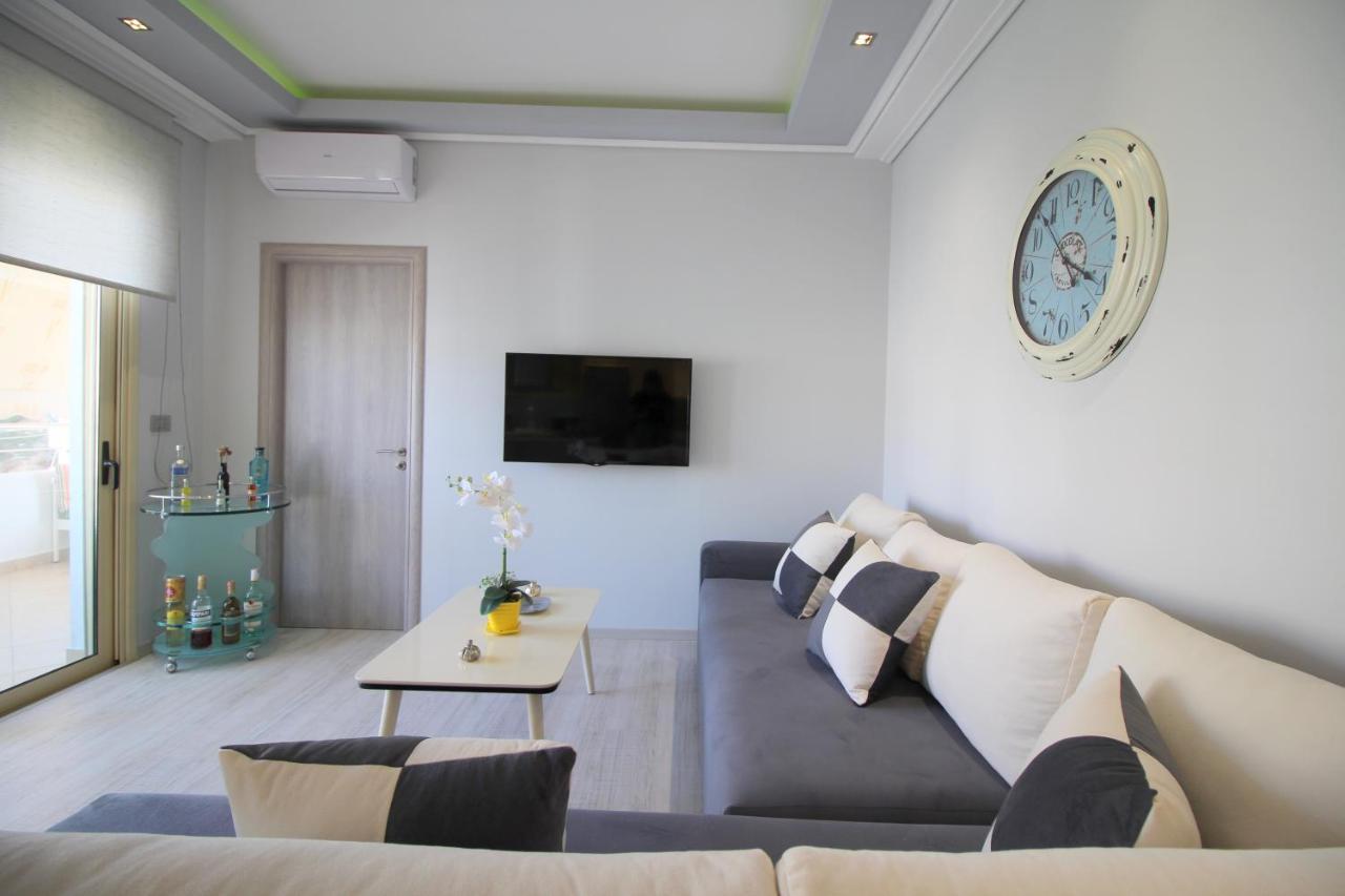 סרנדה Luxury Seafront Apartments מראה חיצוני תמונה