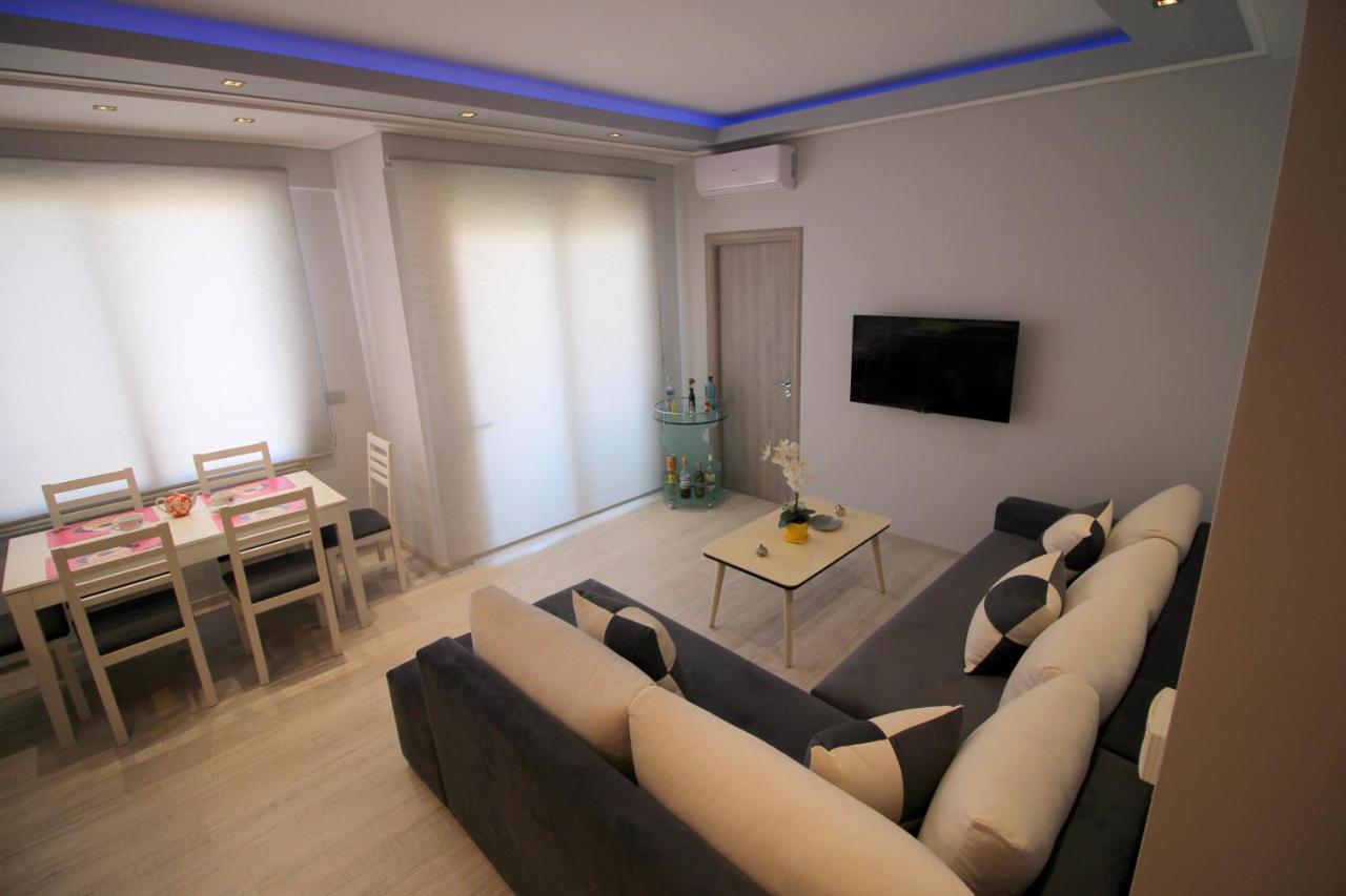 סרנדה Luxury Seafront Apartments מראה חיצוני תמונה