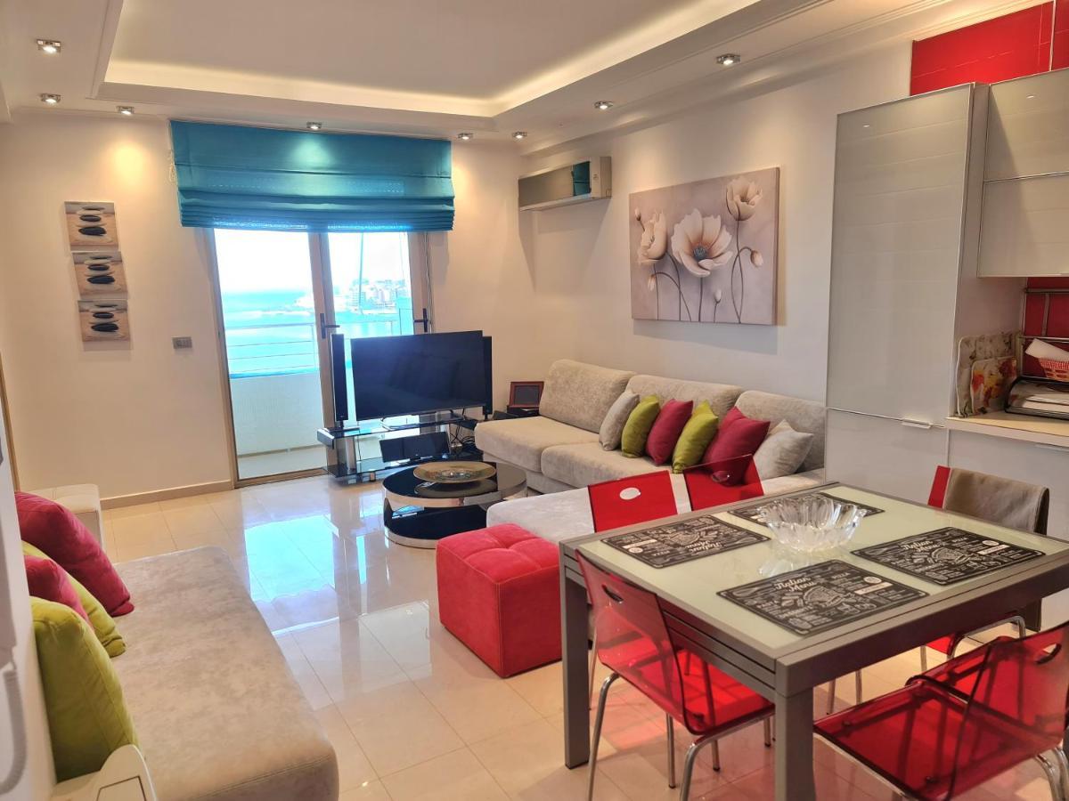 סרנדה Luxury Seafront Apartments מראה חיצוני תמונה