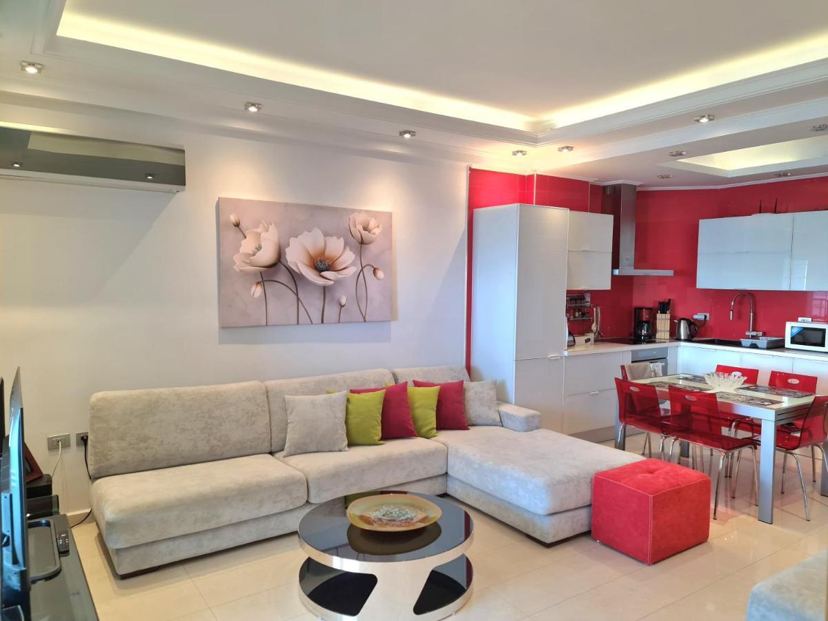 סרנדה Luxury Seafront Apartments מראה חיצוני תמונה