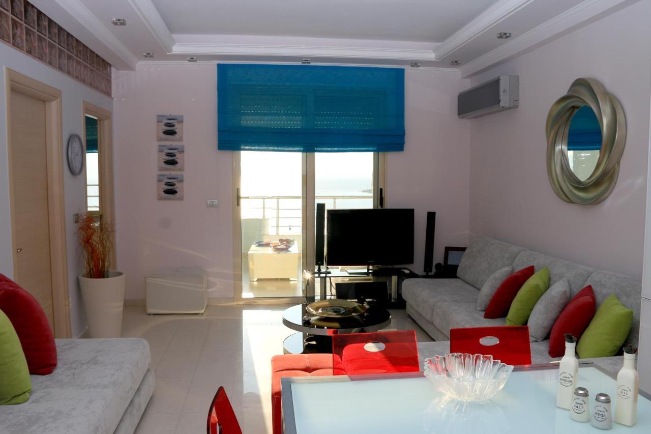 סרנדה Luxury Seafront Apartments מראה חיצוני תמונה