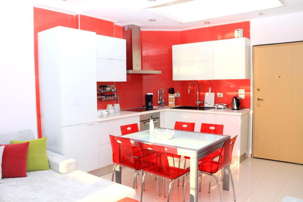 סרנדה Luxury Seafront Apartments מראה חיצוני תמונה